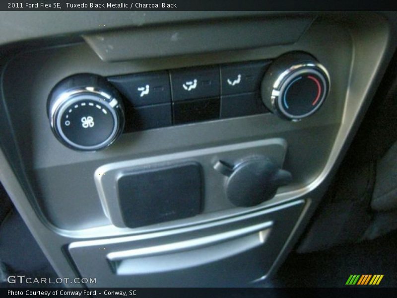 Tuxedo Black Metallic / Charcoal Black 2011 Ford Flex SE