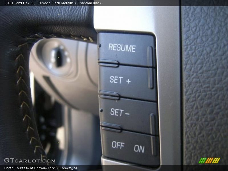 Tuxedo Black Metallic / Charcoal Black 2011 Ford Flex SE