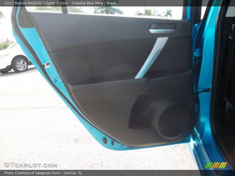 Door Panel of 2011 MAZDA3 s Sport 5 Door