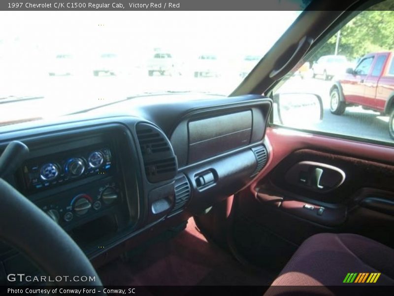 Victory Red / Red 1997 Chevrolet C/K C1500 Regular Cab