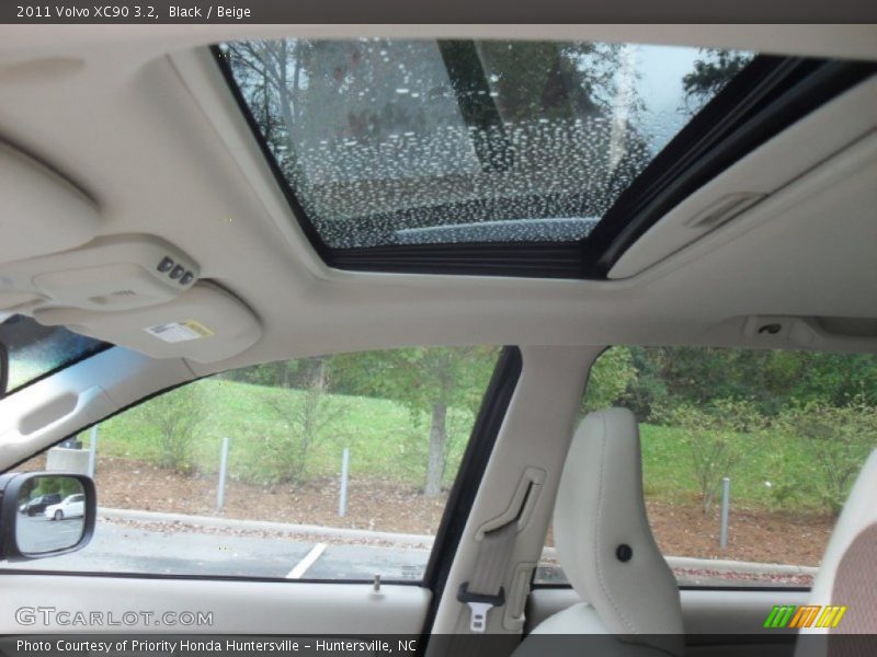 Black / Beige 2011 Volvo XC90 3.2