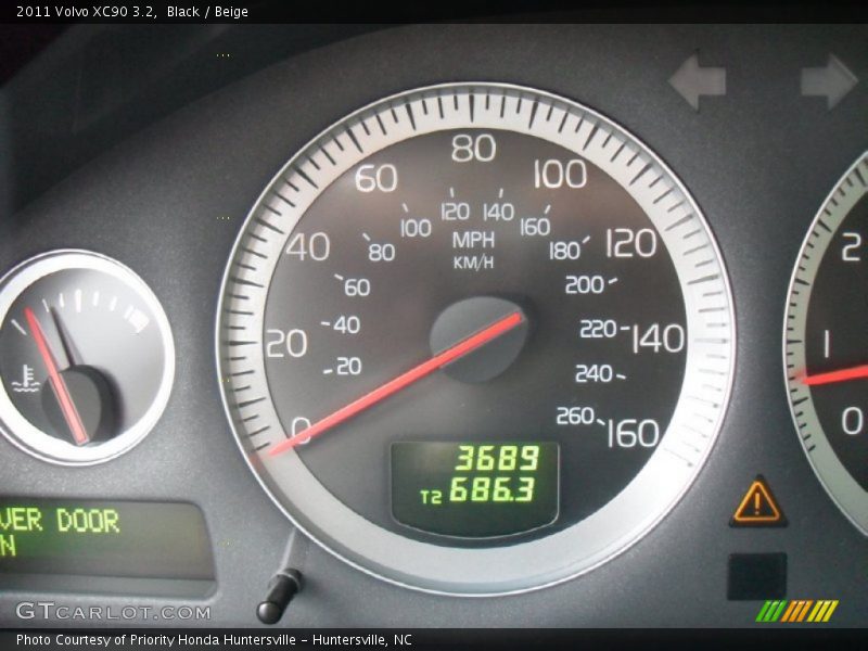 Black / Beige 2011 Volvo XC90 3.2