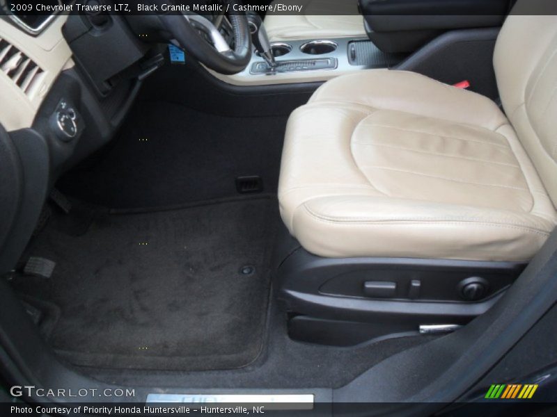 Black Granite Metallic / Cashmere/Ebony 2009 Chevrolet Traverse LTZ