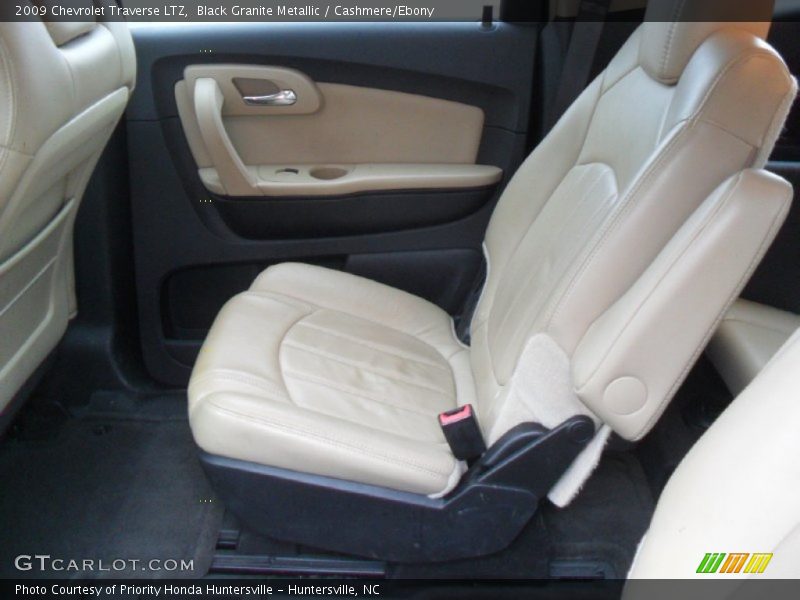 Black Granite Metallic / Cashmere/Ebony 2009 Chevrolet Traverse LTZ