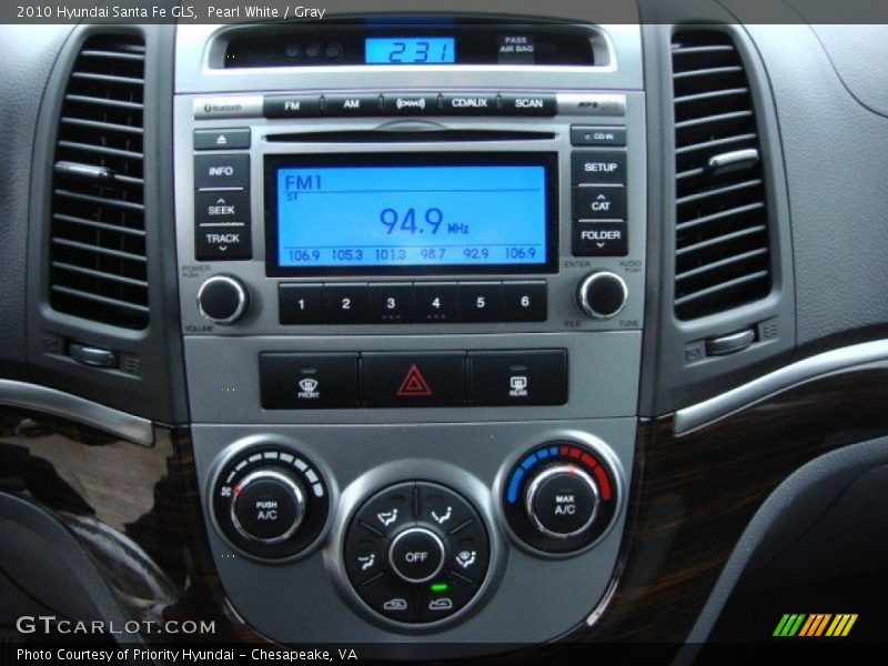 Pearl White / Gray 2010 Hyundai Santa Fe GLS