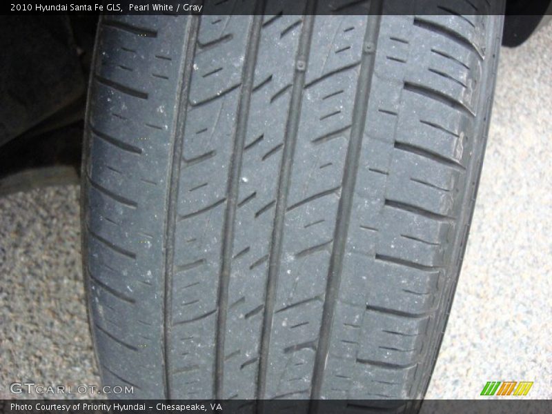 Pearl White / Gray 2010 Hyundai Santa Fe GLS