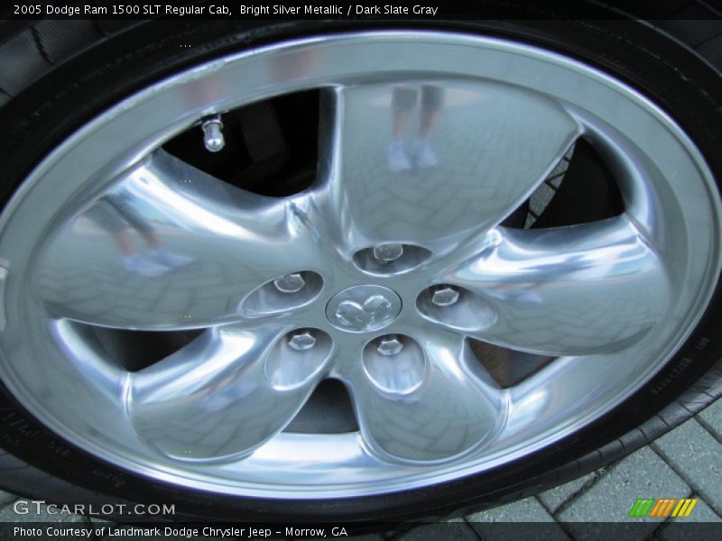 Bright Silver Metallic / Dark Slate Gray 2005 Dodge Ram 1500 SLT Regular Cab