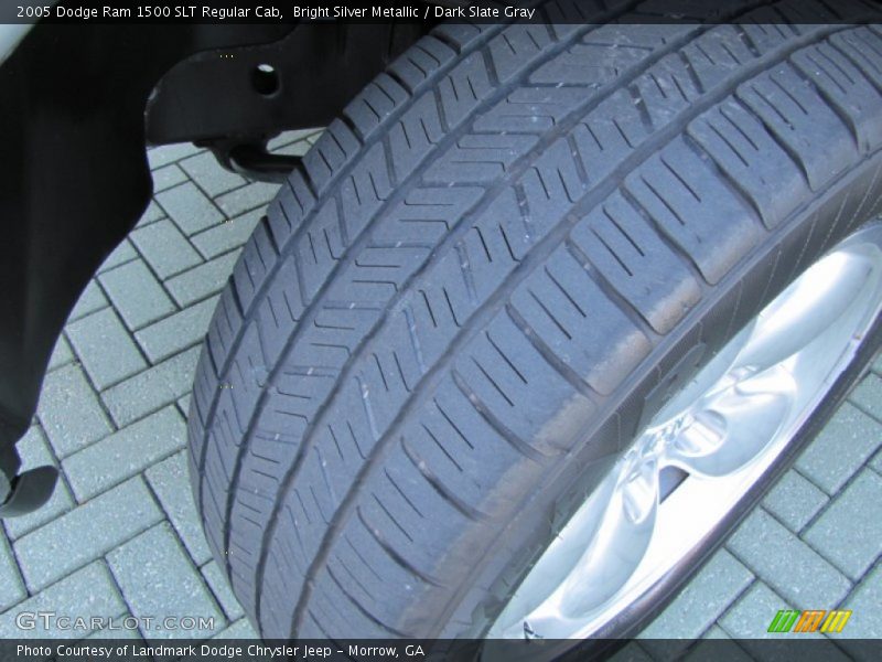 Bright Silver Metallic / Dark Slate Gray 2005 Dodge Ram 1500 SLT Regular Cab