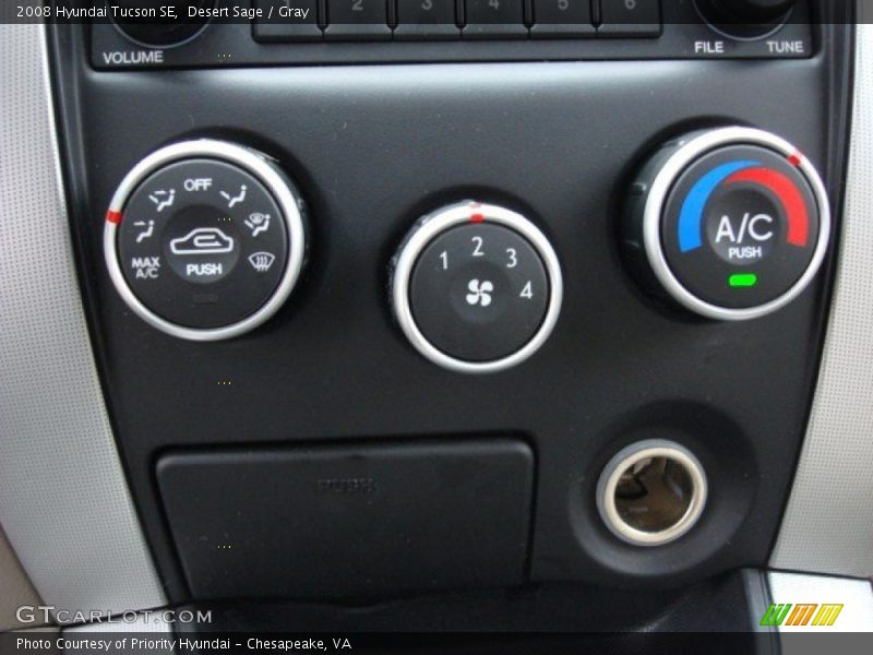 Controls of 2008 Tucson SE
