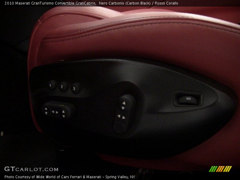 Controls of 2010 GranTurismo Convertible GranCabrio