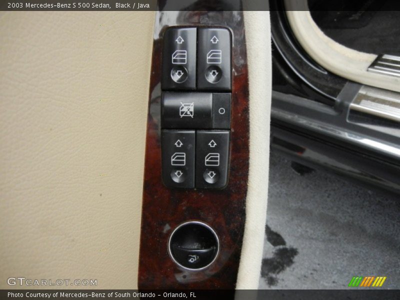 Controls of 2003 S 500 Sedan