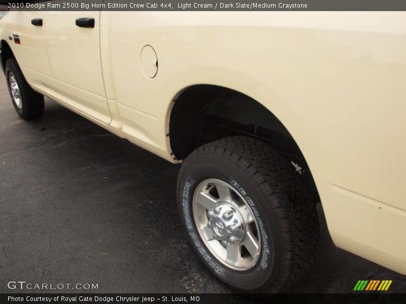 Light Cream / Dark Slate/Medium Graystone 2010 Dodge Ram 2500 Big Horn Edition Crew Cab 4x4