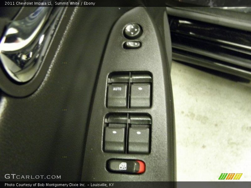Summit White / Ebony 2011 Chevrolet Impala LS