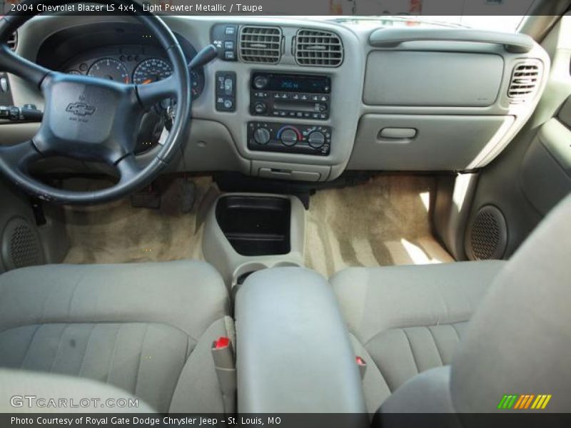 Light Pewter Metallic / Taupe 2004 Chevrolet Blazer LS 4x4