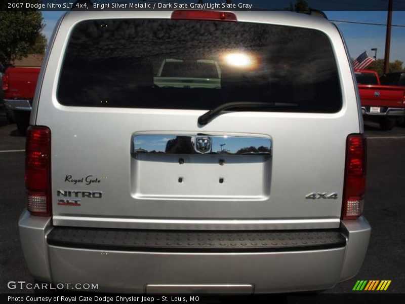 Bright Silver Metallic / Dark Slate Gray/Light Slate Gray 2007 Dodge Nitro SLT 4x4