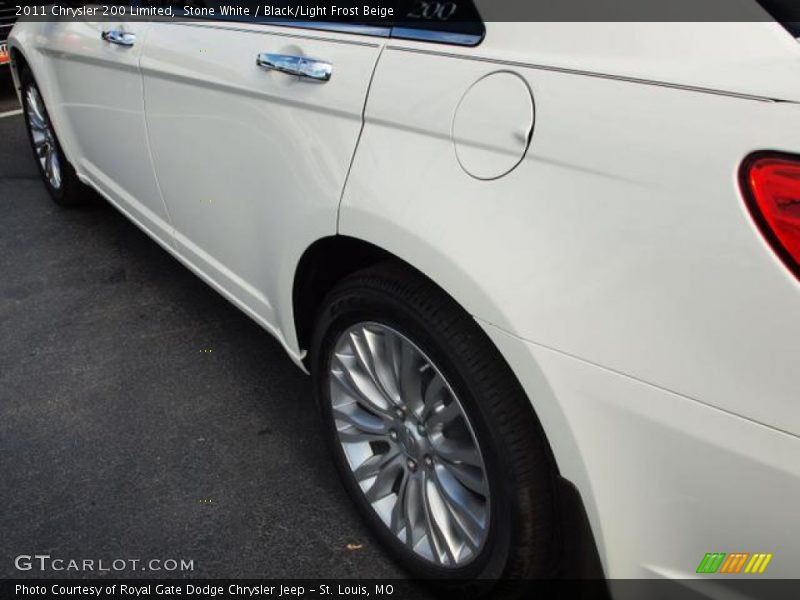 Stone White / Black/Light Frost Beige 2011 Chrysler 200 Limited