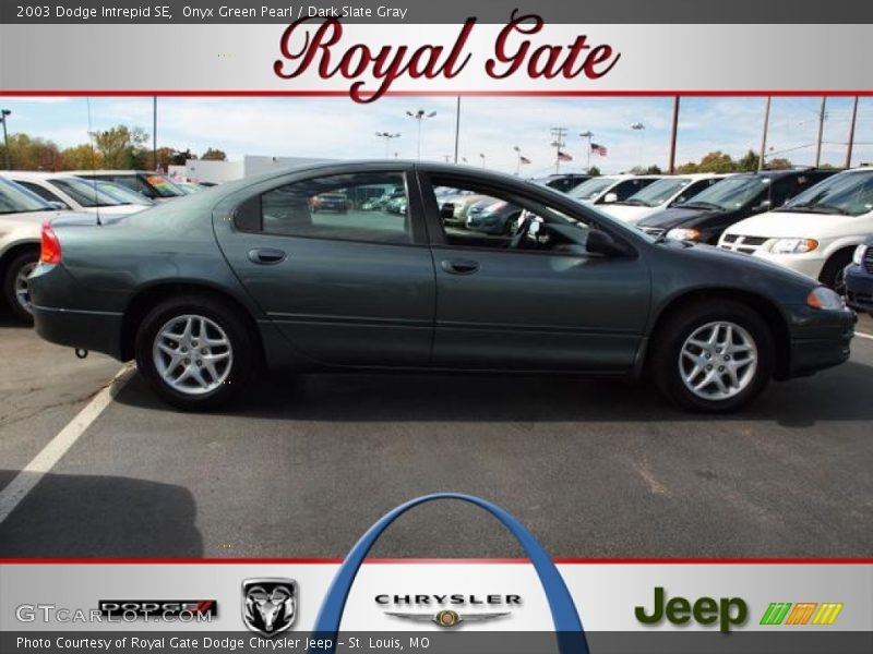 Onyx Green Pearl / Dark Slate Gray 2003 Dodge Intrepid SE