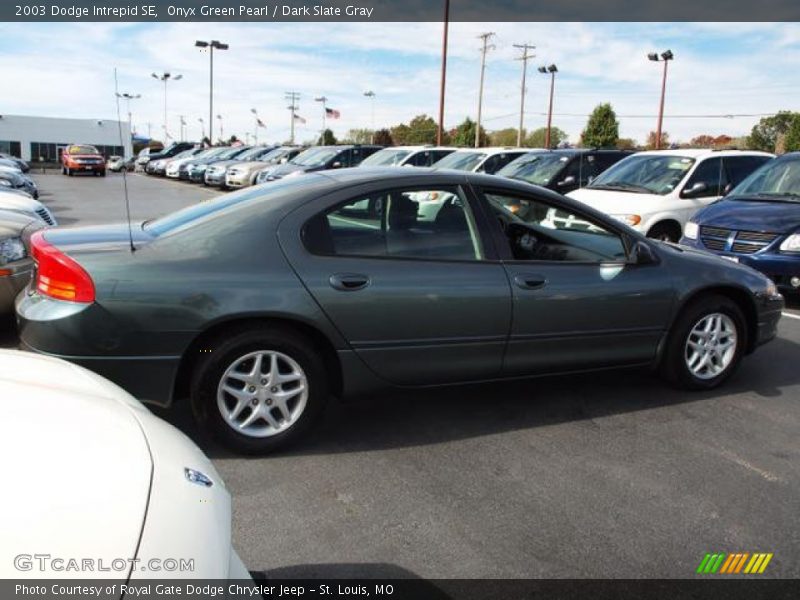 Onyx Green Pearl / Dark Slate Gray 2003 Dodge Intrepid SE