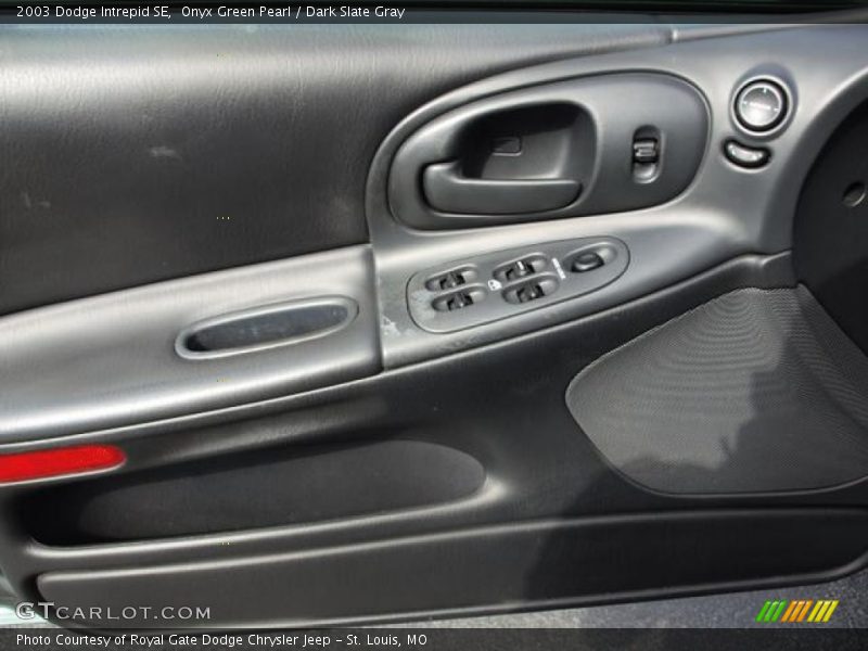 Onyx Green Pearl / Dark Slate Gray 2003 Dodge Intrepid SE