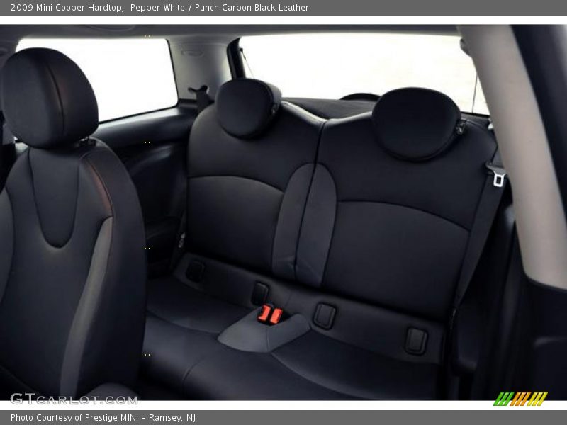 Pepper White / Punch Carbon Black Leather 2009 Mini Cooper Hardtop
