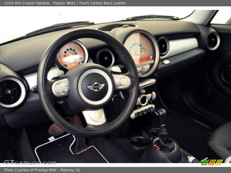 Pepper White / Punch Carbon Black Leather 2009 Mini Cooper Hardtop
