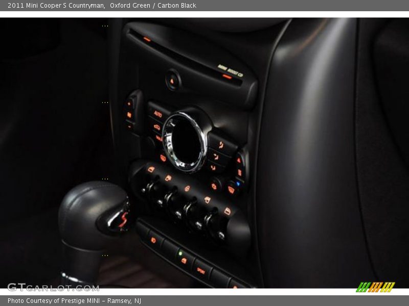 Oxford Green / Carbon Black 2011 Mini Cooper S Countryman
