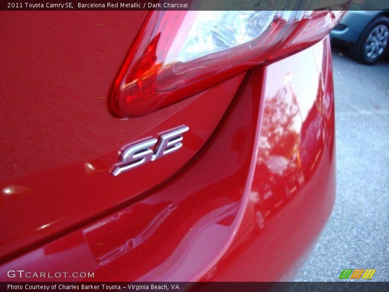 Barcelona Red Metallic / Dark Charcoal 2011 Toyota Camry SE