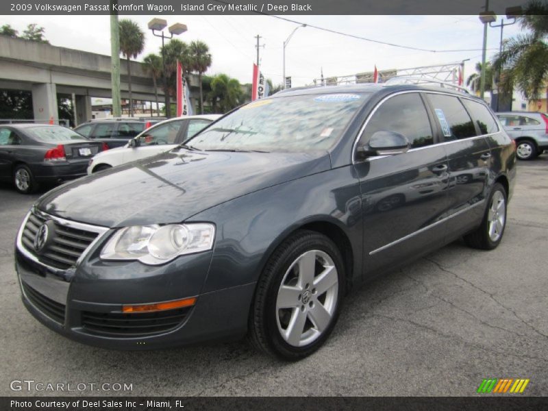 Island Grey Metallic / Deep Black 2009 Volkswagen Passat Komfort Wagon