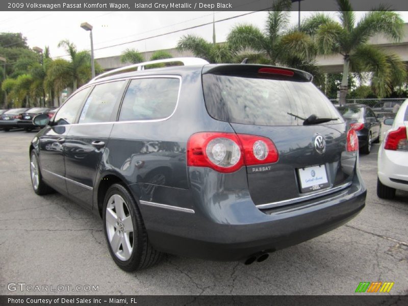 Island Grey Metallic / Deep Black 2009 Volkswagen Passat Komfort Wagon