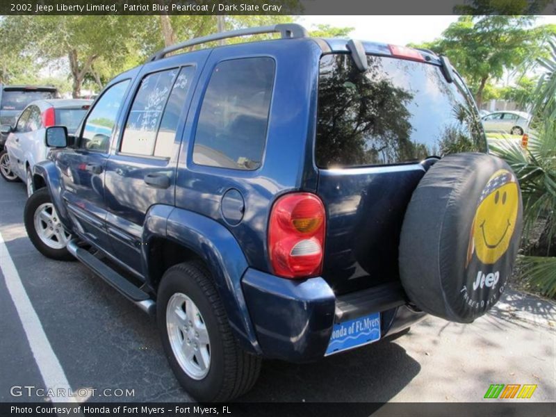 Patriot Blue Pearlcoat / Dark Slate Gray 2002 Jeep Liberty Limited