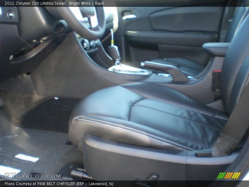 Bright White / Black 2012 Chrysler 200 Limited Sedan