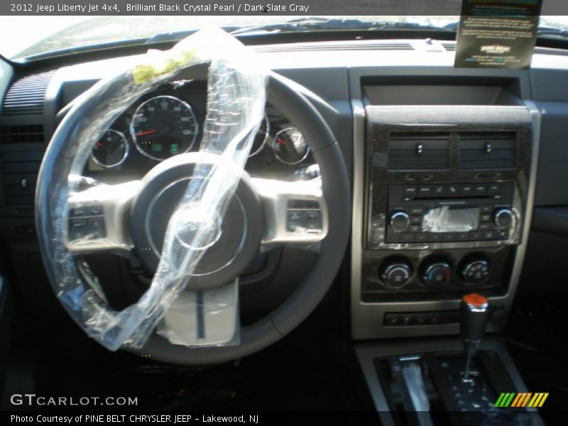 Brilliant Black Crystal Pearl / Dark Slate Gray 2012 Jeep Liberty Jet 4x4