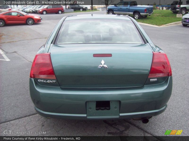 Machine Green Metallic / Beige 2005 Mitsubishi Galant ES