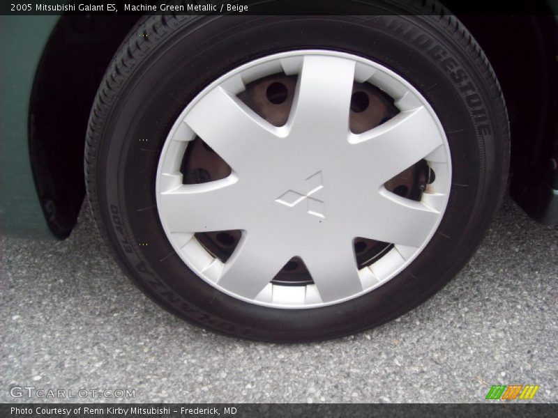 Machine Green Metallic / Beige 2005 Mitsubishi Galant ES