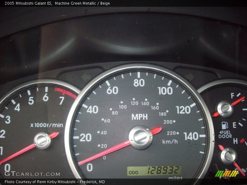 Machine Green Metallic / Beige 2005 Mitsubishi Galant ES