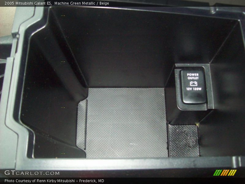Machine Green Metallic / Beige 2005 Mitsubishi Galant ES