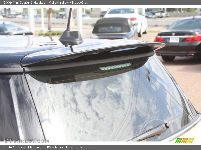 Mellow Yellow / Black/Grey 2009 Mini Cooper S Hardtop