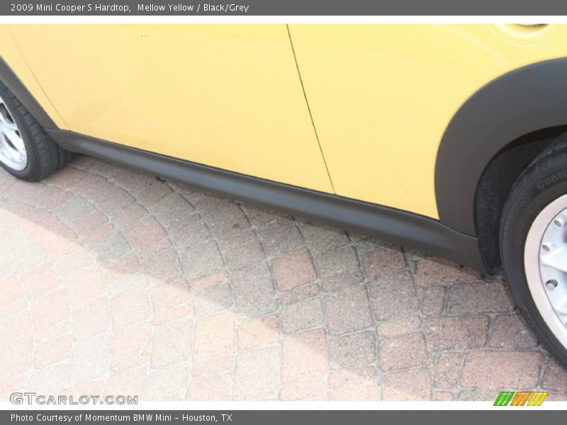 Mellow Yellow / Black/Grey 2009 Mini Cooper S Hardtop