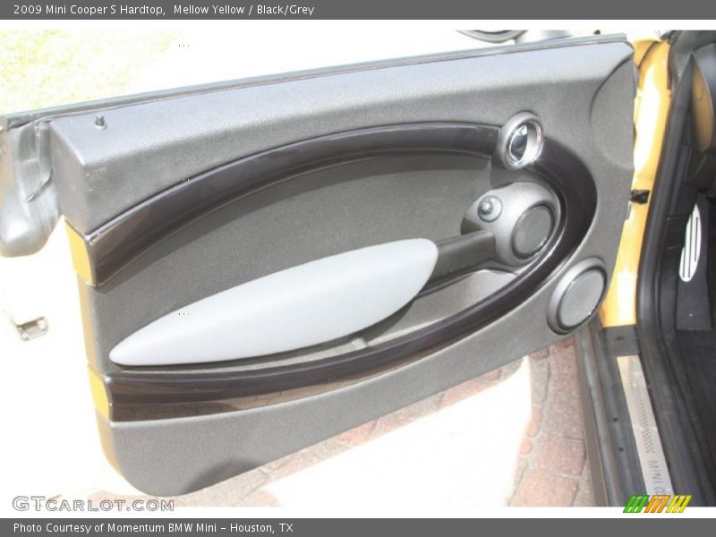 Mellow Yellow / Black/Grey 2009 Mini Cooper S Hardtop