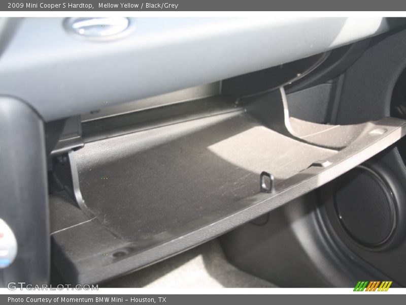 Mellow Yellow / Black/Grey 2009 Mini Cooper S Hardtop