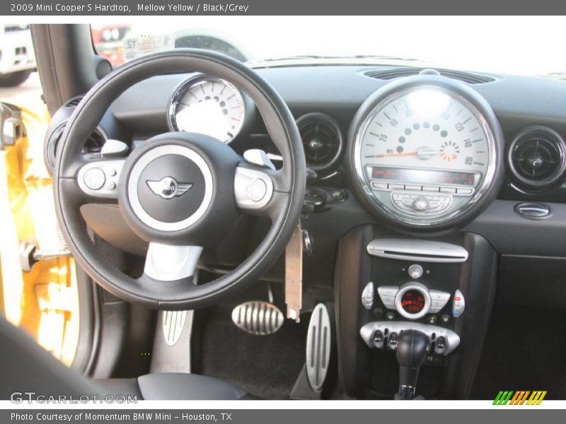 Mellow Yellow / Black/Grey 2009 Mini Cooper S Hardtop