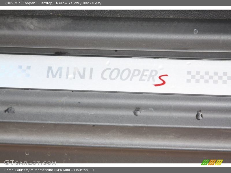 Mellow Yellow / Black/Grey 2009 Mini Cooper S Hardtop