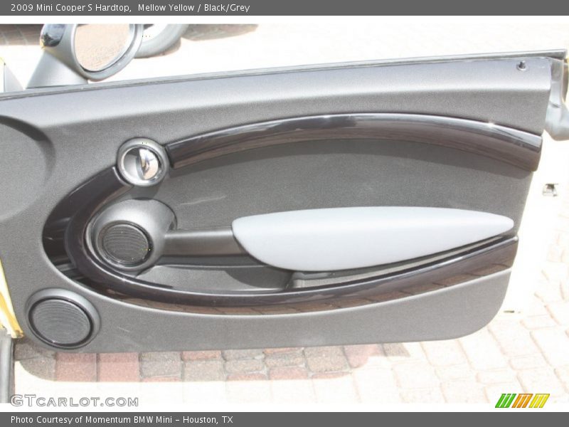 Mellow Yellow / Black/Grey 2009 Mini Cooper S Hardtop