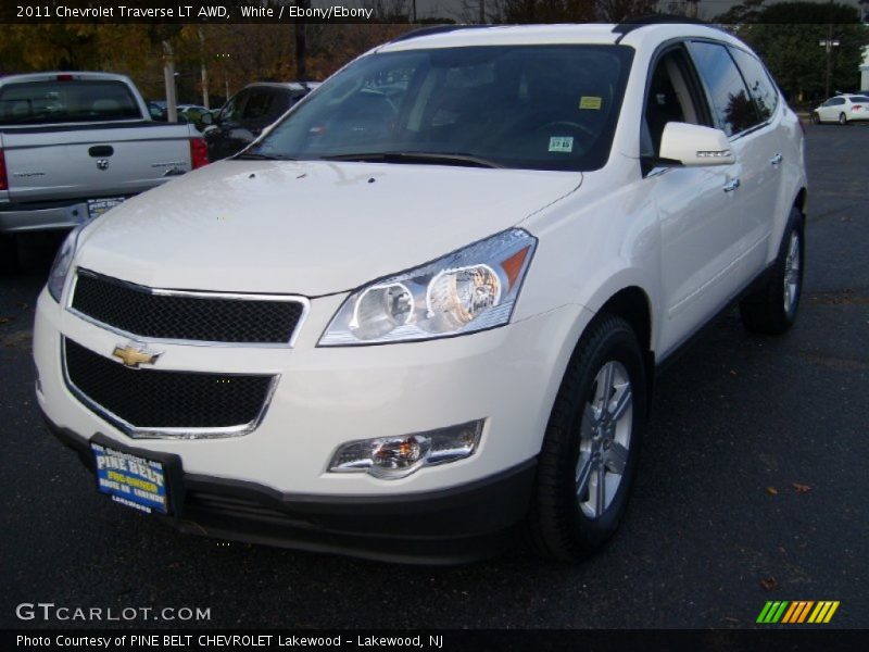 White / Ebony/Ebony 2011 Chevrolet Traverse LT AWD
