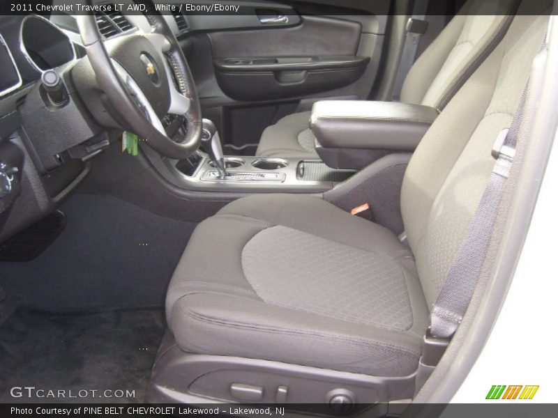 White / Ebony/Ebony 2011 Chevrolet Traverse LT AWD