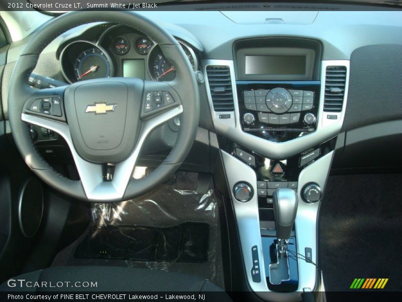 Summit White / Jet Black 2012 Chevrolet Cruze LT