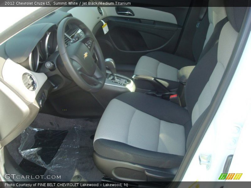 Summit White / Jet Black/Medium Titanium 2012 Chevrolet Cruze LS