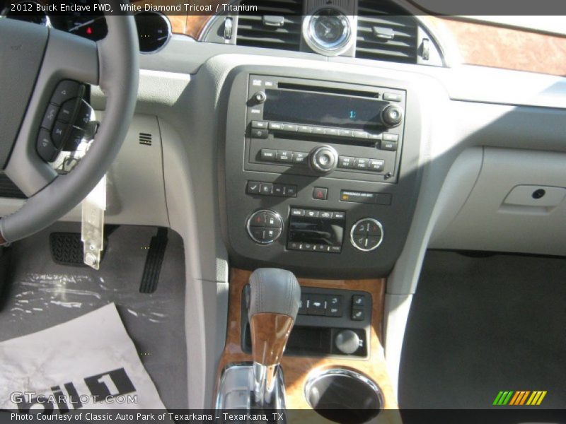 White Diamond Tricoat / Titanium 2012 Buick Enclave FWD