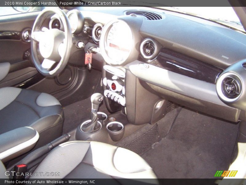 Pepper White / Grey/Carbon Black 2010 Mini Cooper S Hardtop