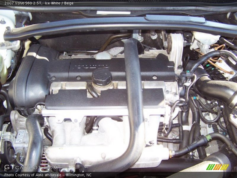 Ice White / Beige 2007 Volvo S60 2.5T